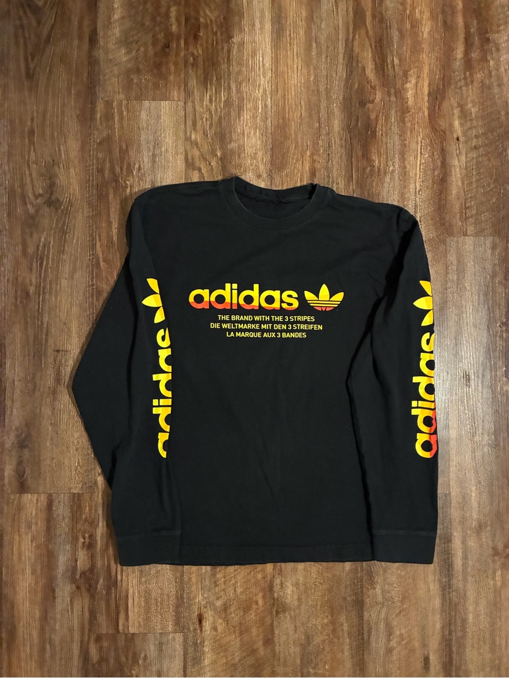 adidas Men’s Black Long Sleeve multicolor Logo Sports Tee with Yellow Graphics M